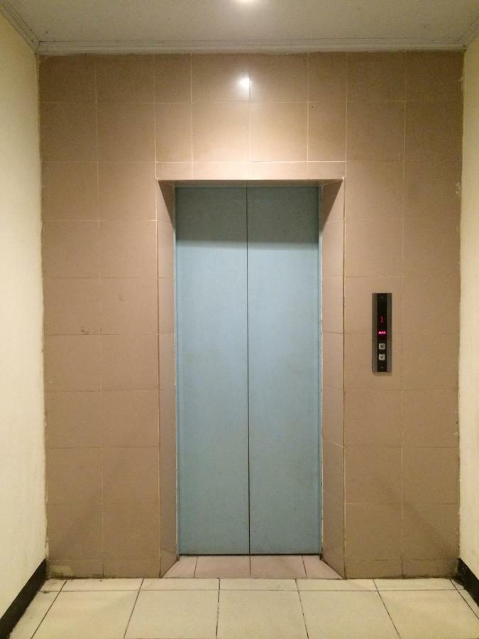 Reddoorz Syariah At Grand Taufiq Tarakan Extérieur photo