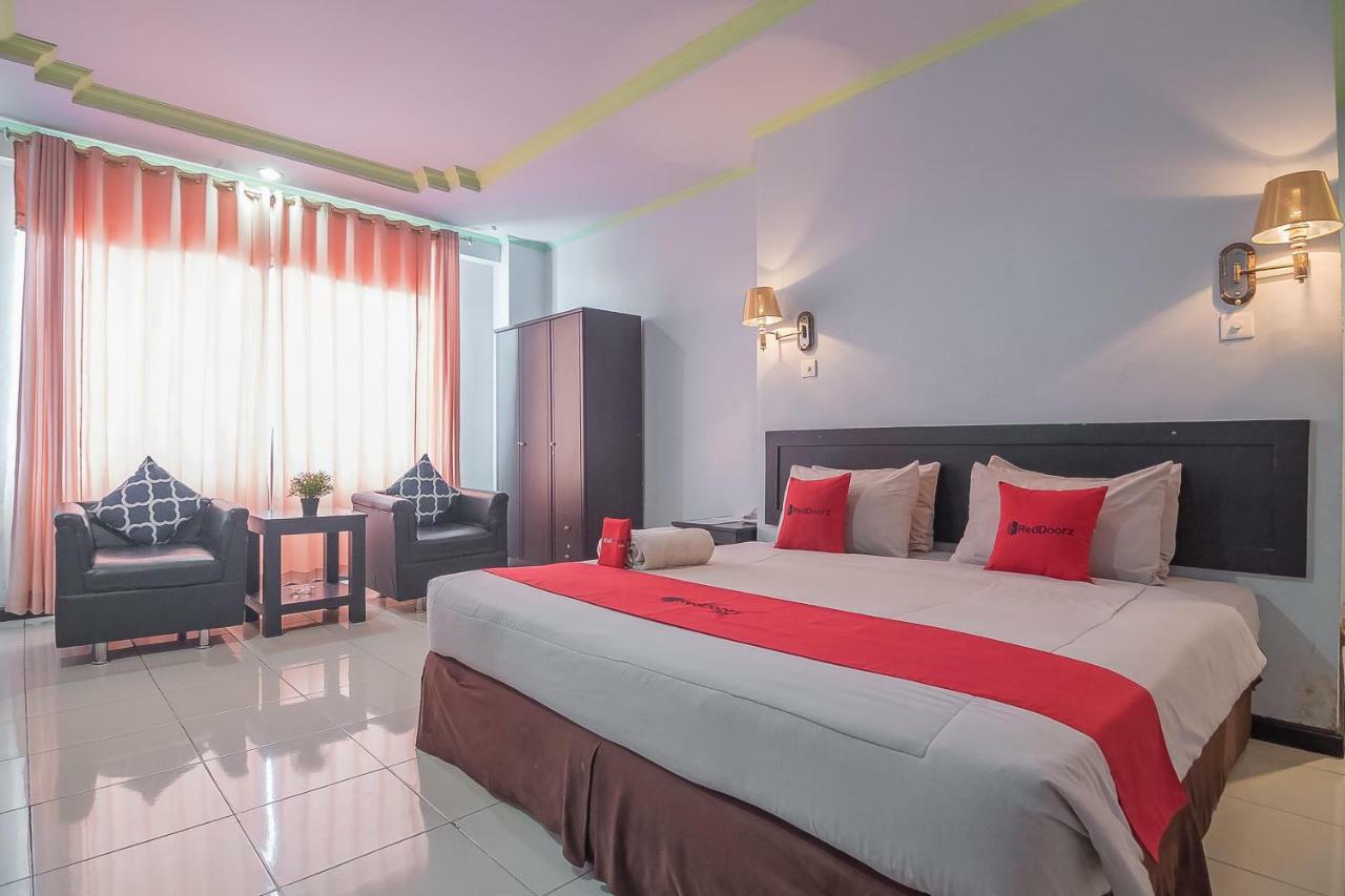 Reddoorz Syariah At Grand Taufiq Tarakan Extérieur photo