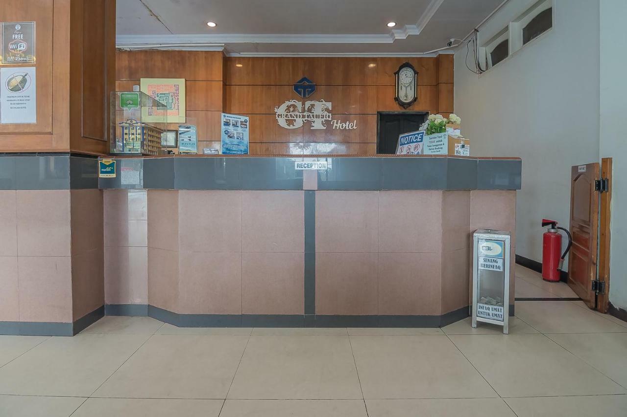 Reddoorz Syariah At Grand Taufiq Tarakan Extérieur photo