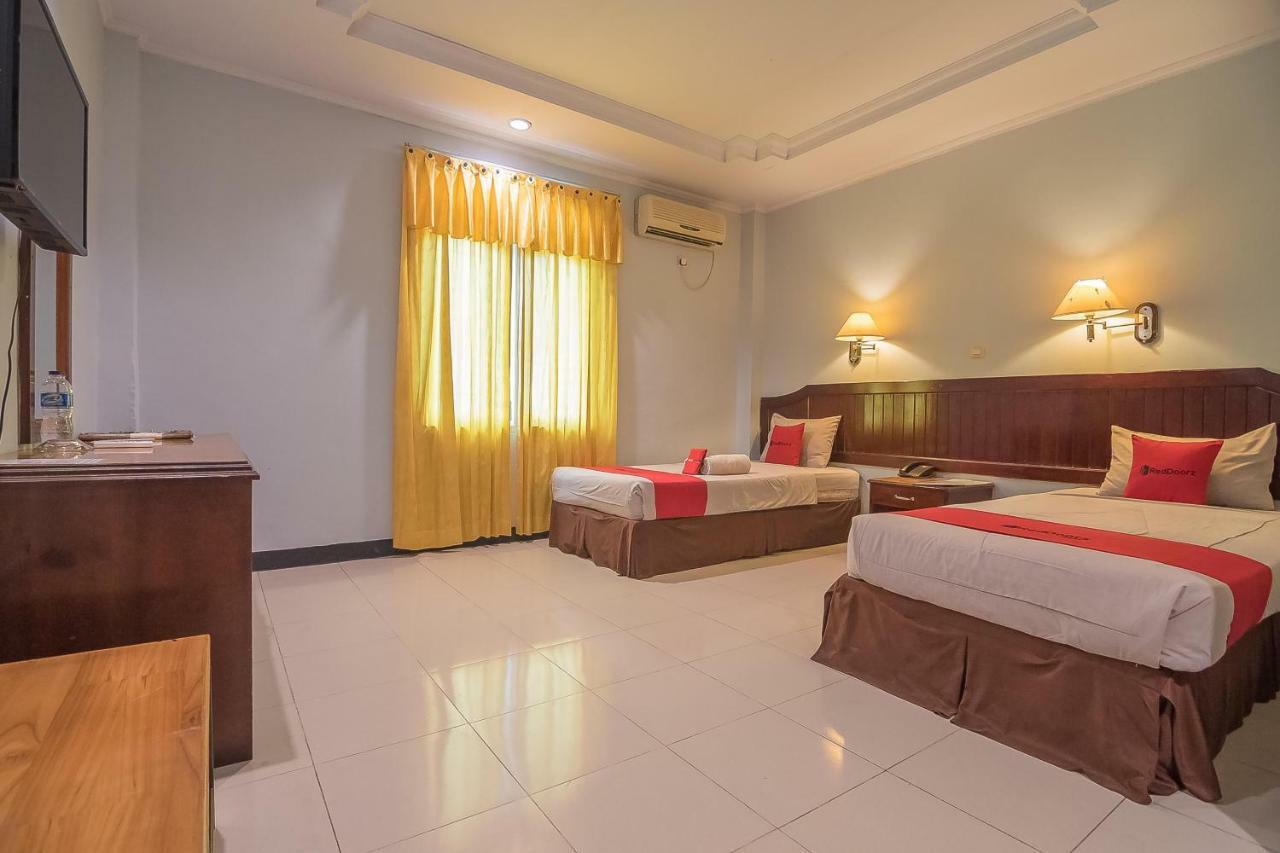 Reddoorz Syariah At Grand Taufiq Tarakan Extérieur photo